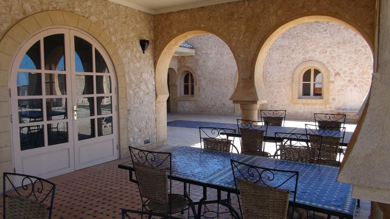 Villa Habibi เอสเซาอิรา ภายนอก รูปภาพ